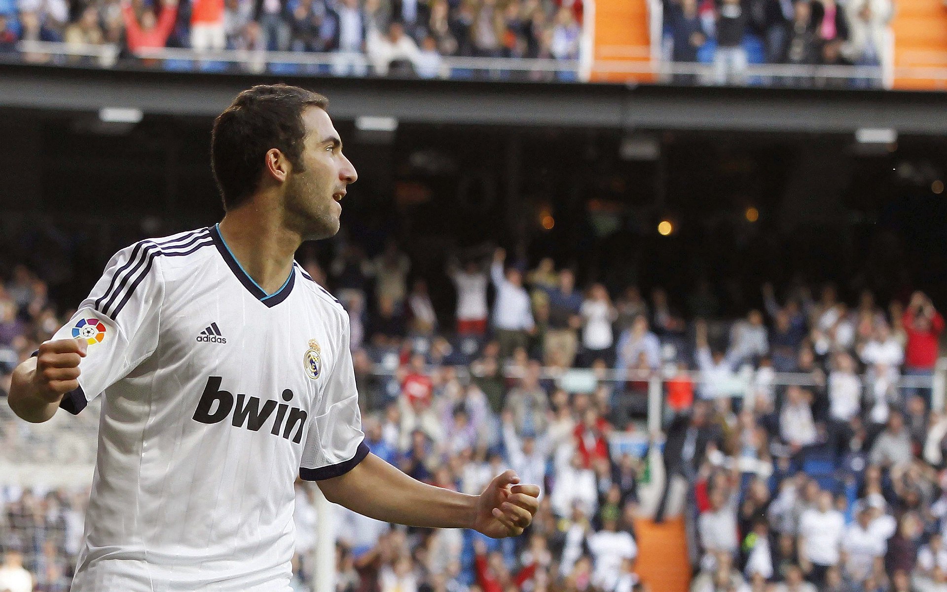 骑士提前终结悬念鹈鹕，库里用实力证明自己